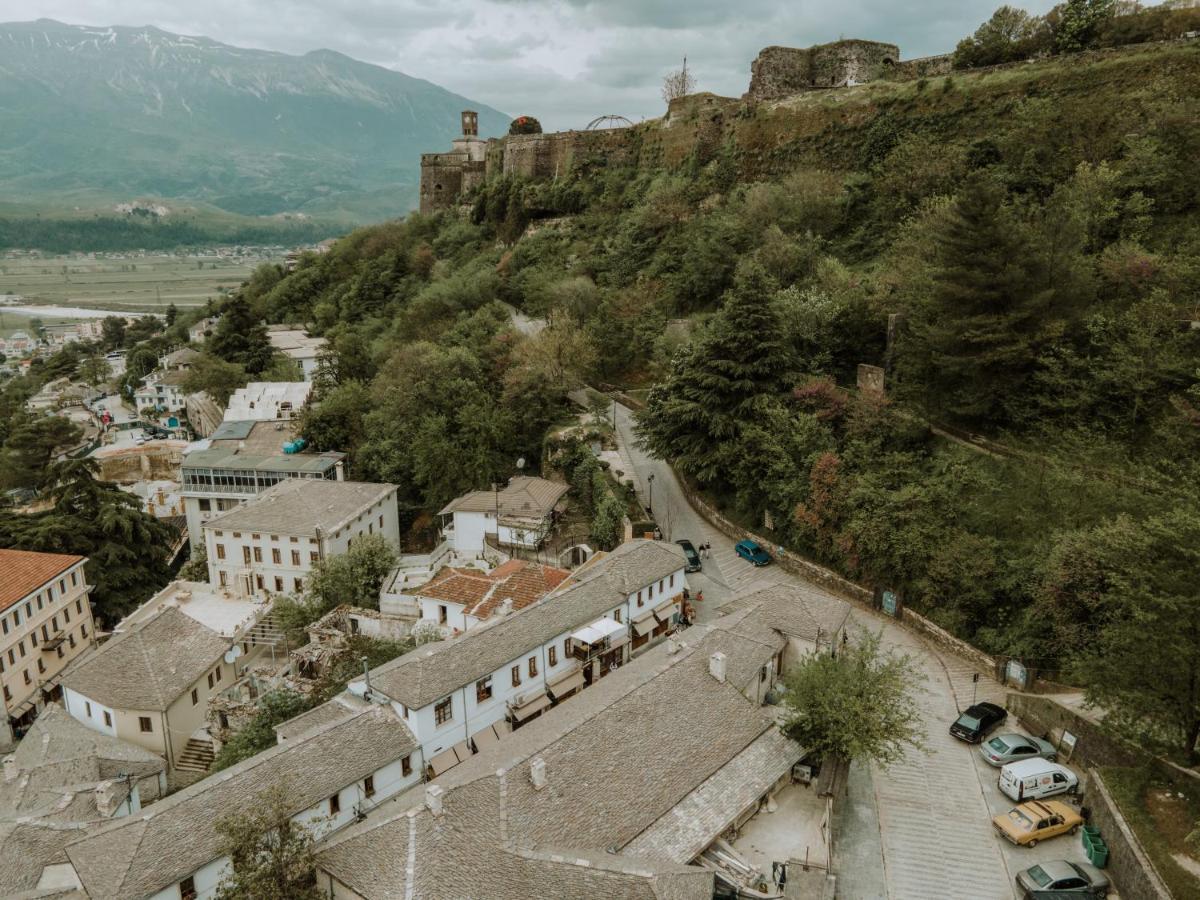 Отель Grey Stone Гирокастра Экстерьер фото